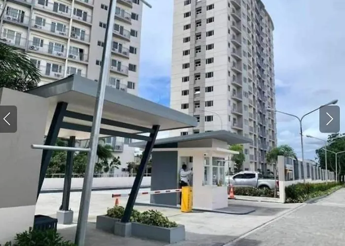 Comfy Unit With Wi-fi, Pinas City, Parking Rent Optional * Manila